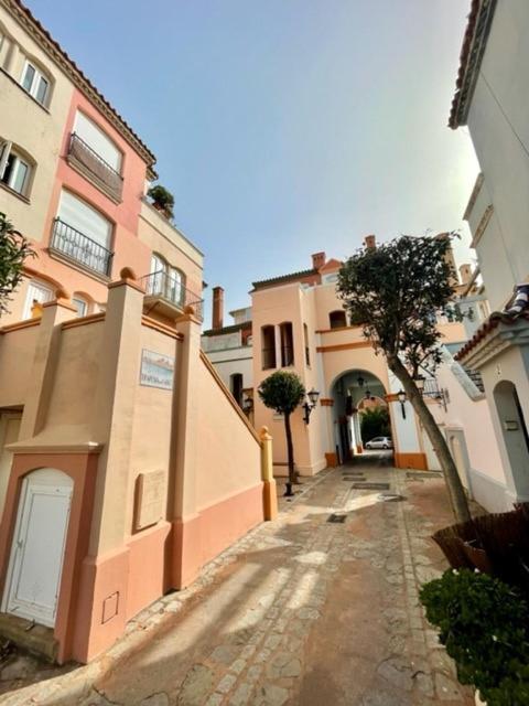 Gatu Sherry, Junto Puerto Deportivo Y Playa " Preferente Mayores De 25 Anos Y Familias " El Puerto de Santa Maria Exterior photo